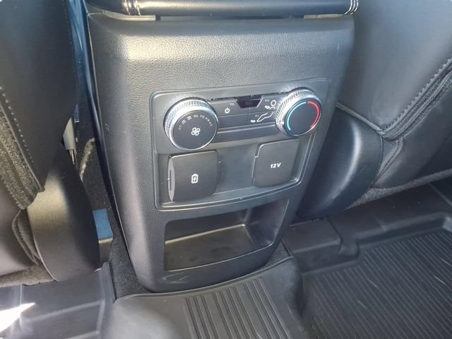 Used 2021 Ford Explorer XLT w/ Equipment Group 202A AWD/4WD image 17