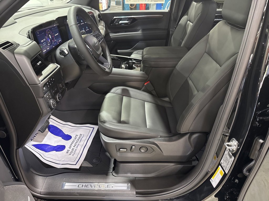 New 2026 Chevrolet Suburban Z71 w/ Comfort Package image 18