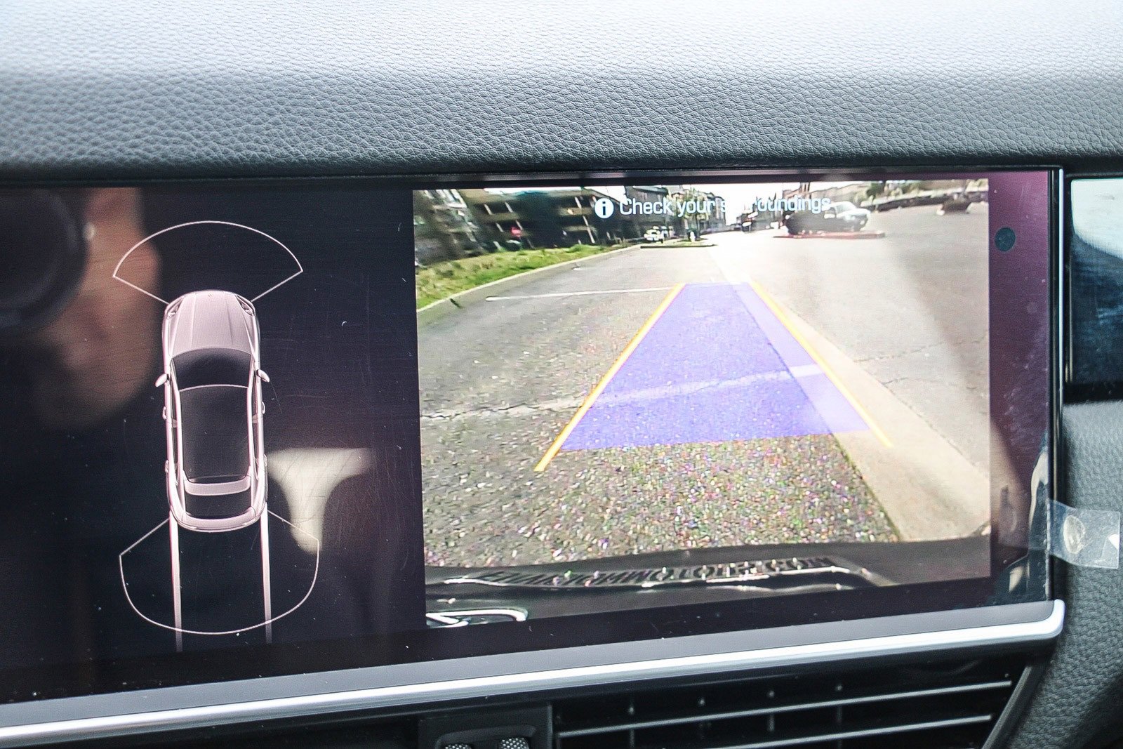 Used 2020 Porsche Cayenne S image 24