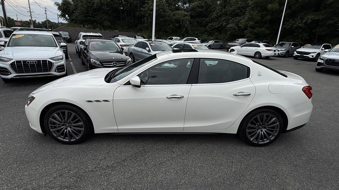 Used 2017 Maserati Ghibli S Q4 AWD/4WD image 12