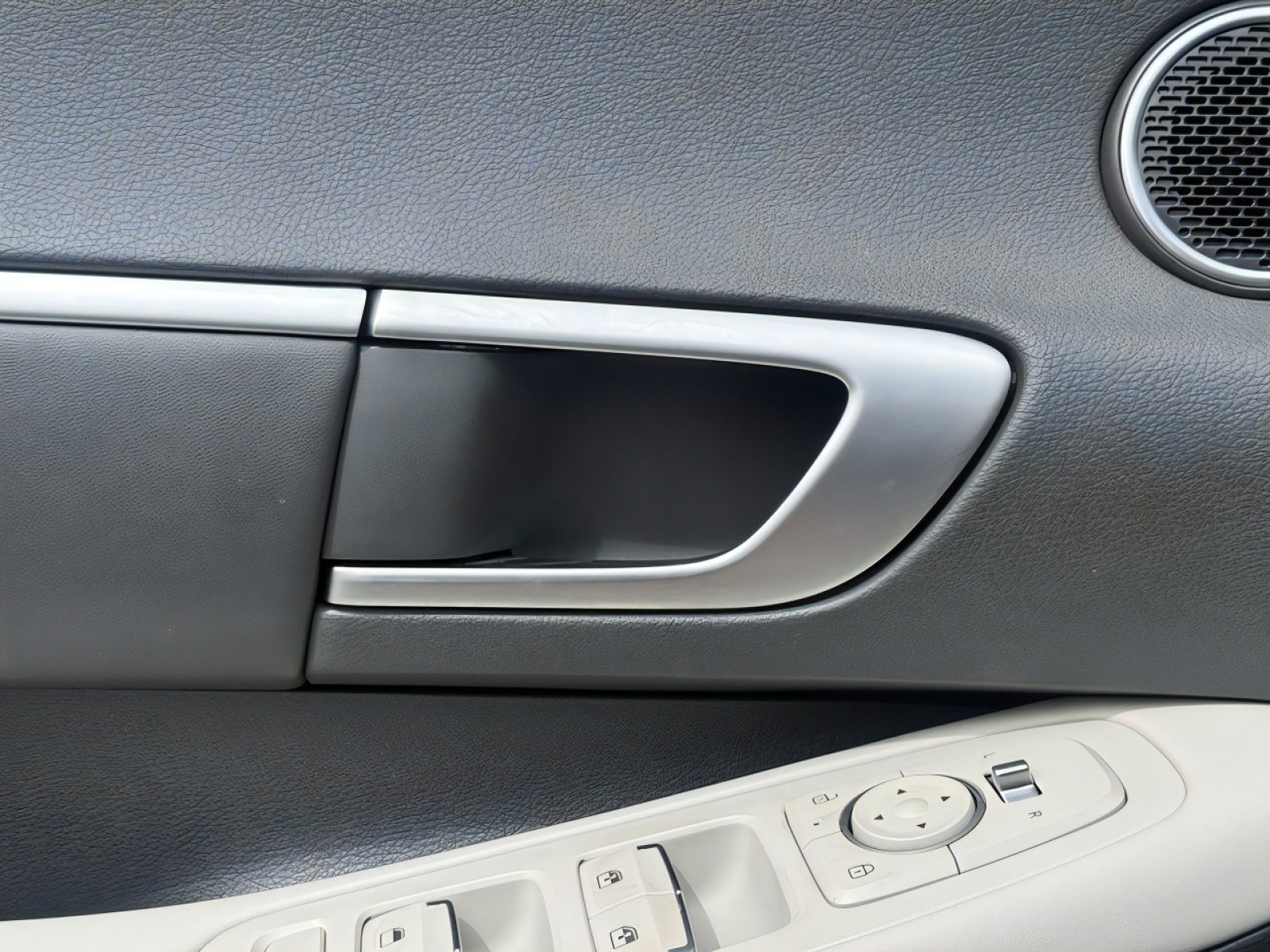 Used 2024 Hyundai Sonata SEL w/ Convenience Package FWD image 17