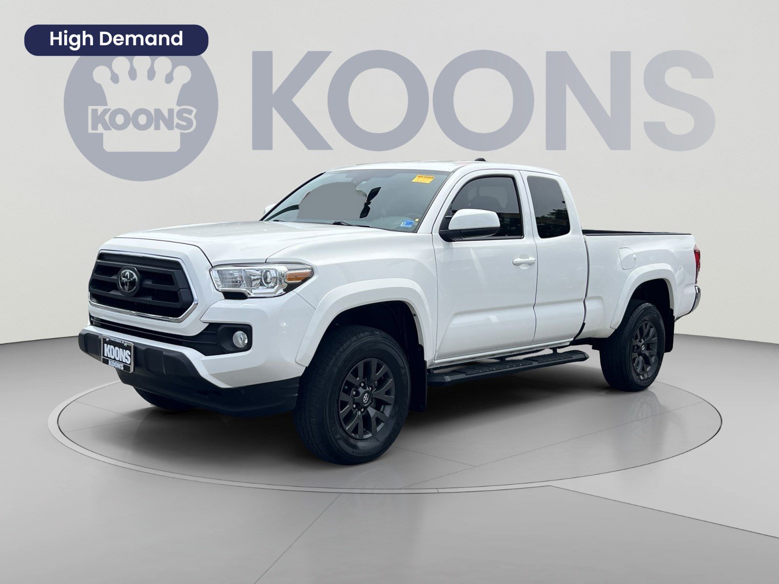 Used 2021 Toyota Tacoma SR5 RWD image 1