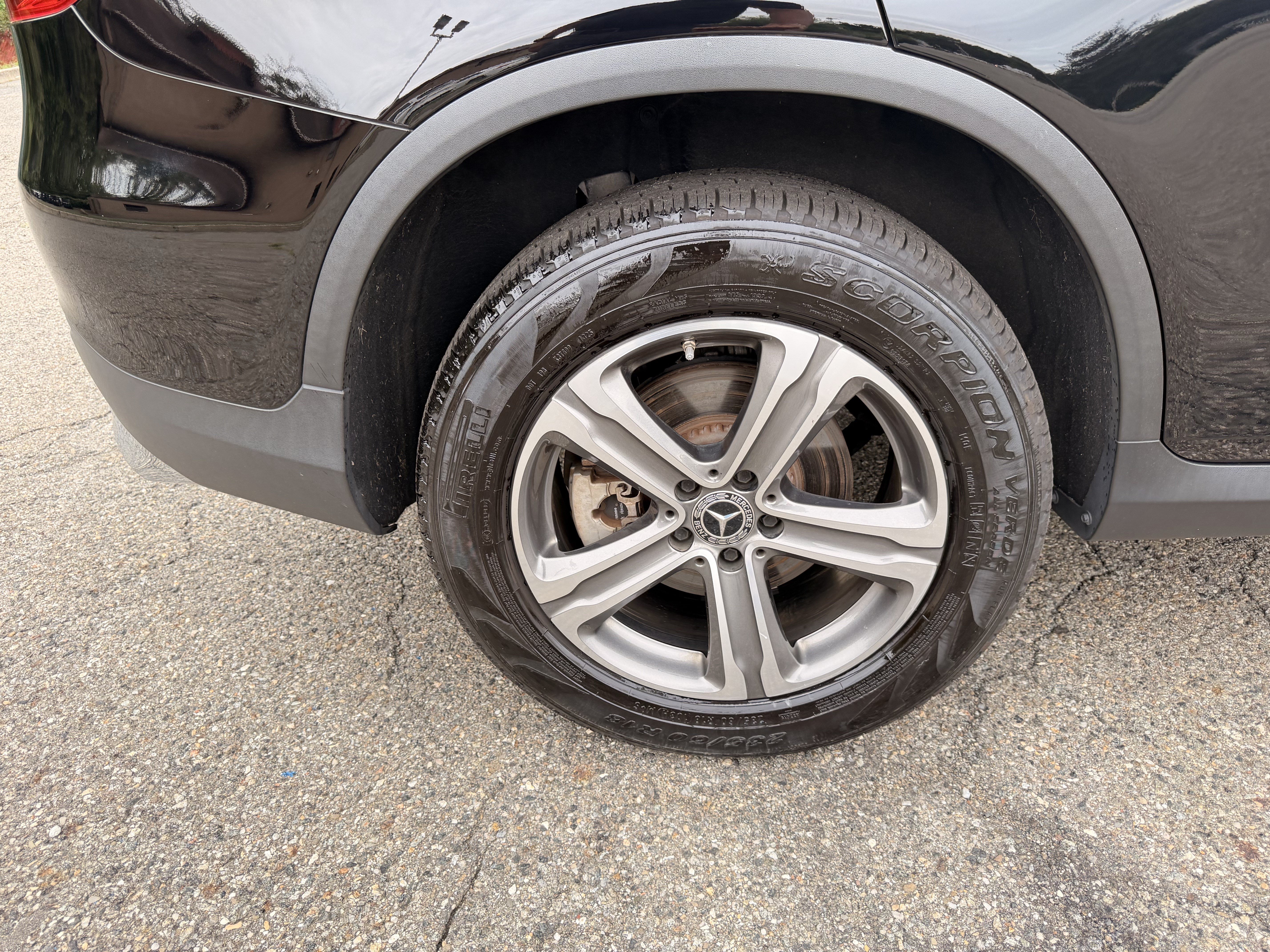 Used 2019 Mercedes-Benz GLC 300 4MATIC image 10