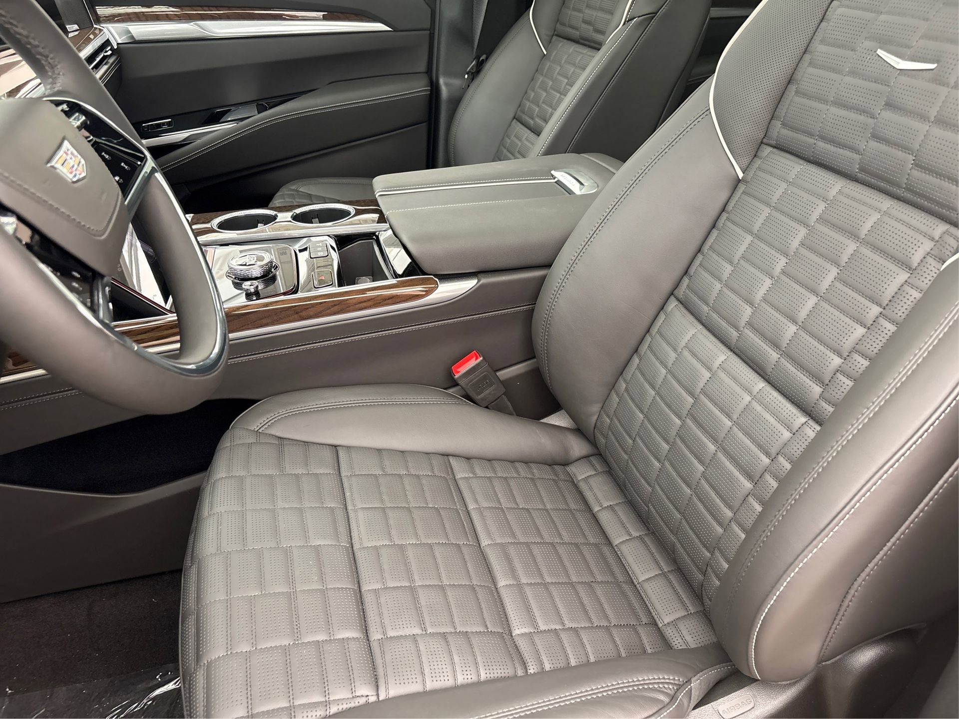 New 2025 Cadillac Escalade ESV Sport Platinum image 9