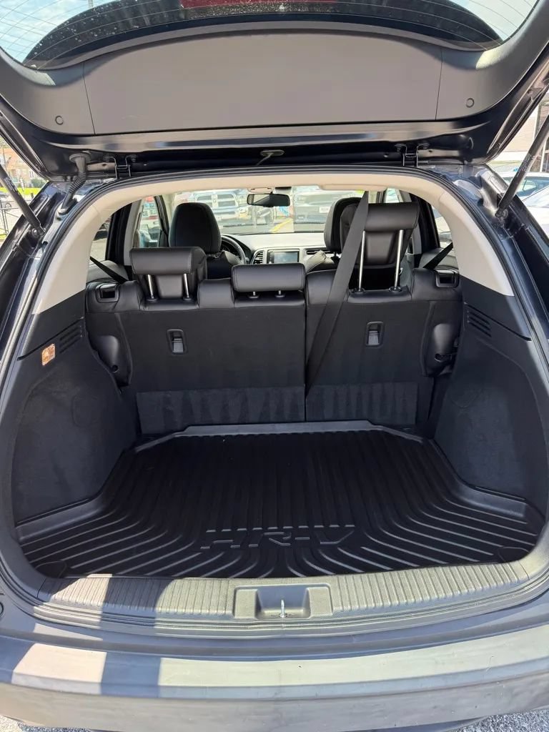 Used 2019 Honda HR-V EX-L image 9