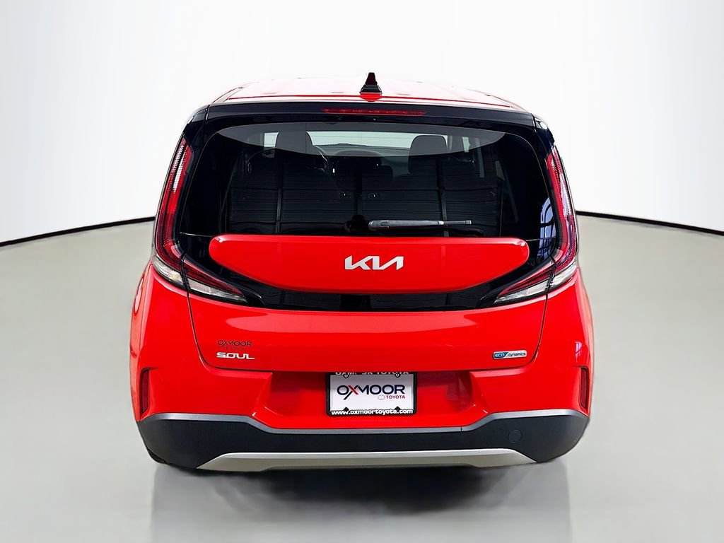 Used 2023 Kia Soul EX image 6