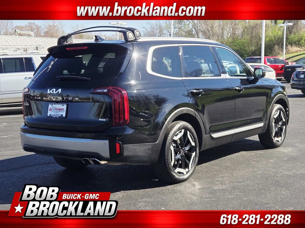 Used 2025 Kia Telluride S image 3