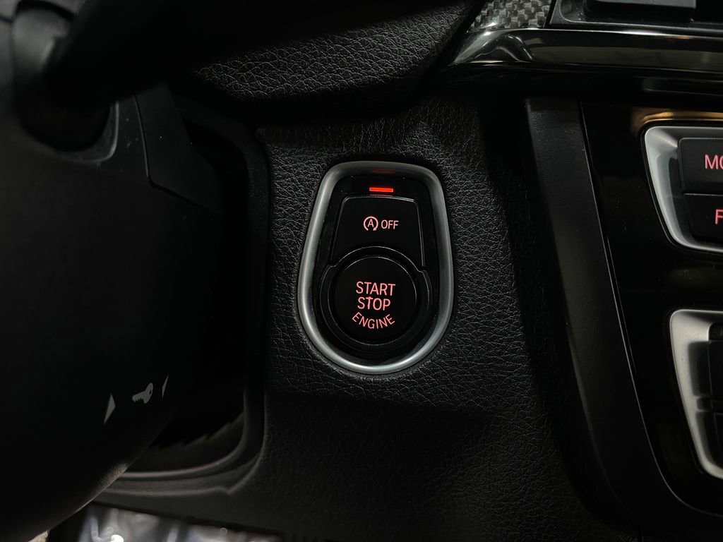 Used 2015 BMW M3 image 23