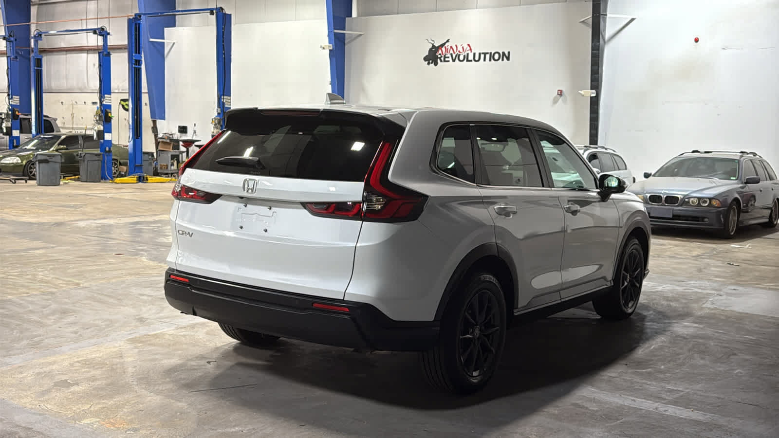 Used 2026 Honda CR-V EX-L image 4