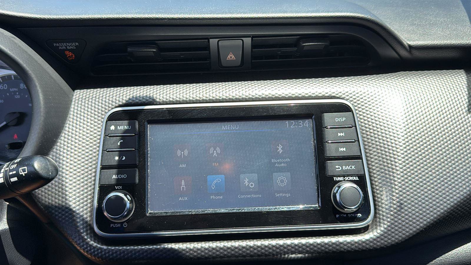 Used 2018 Nissan Kicks S FWD image 16