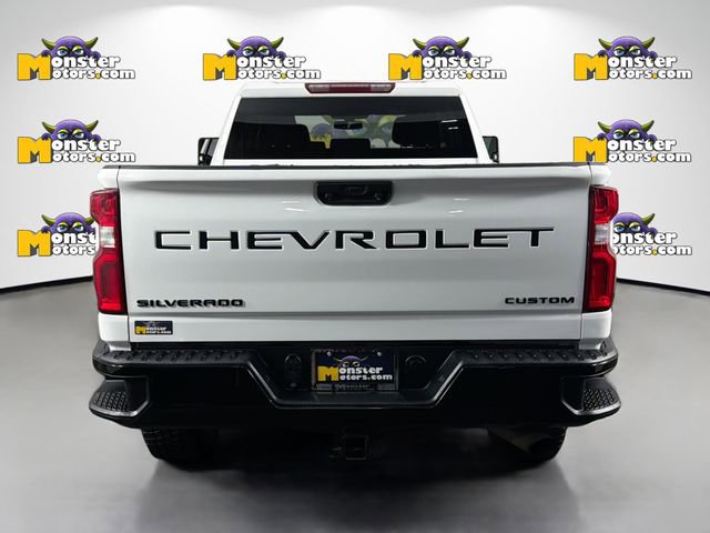 Used 2020 Chevrolet Silverado 2500 Custom w/ Custom Value Package image 6