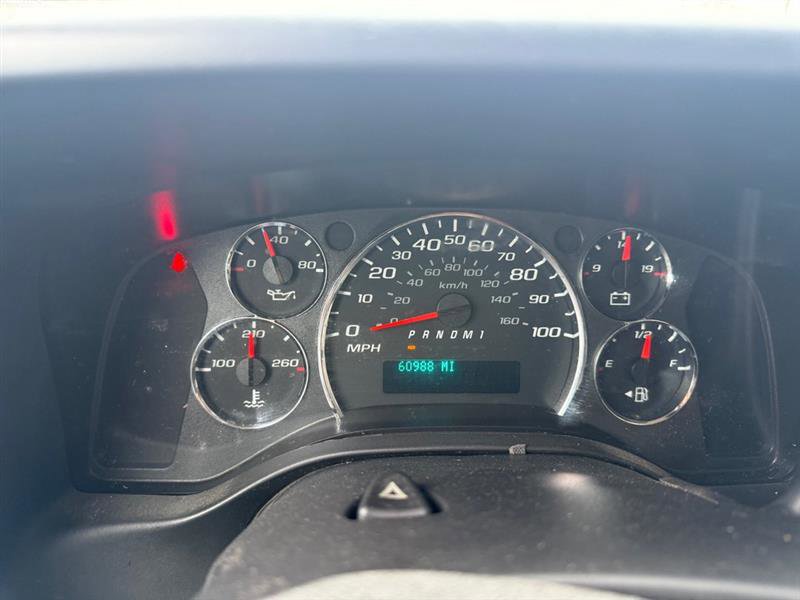 Used 2011 Chevrolet Express 2500 image 16