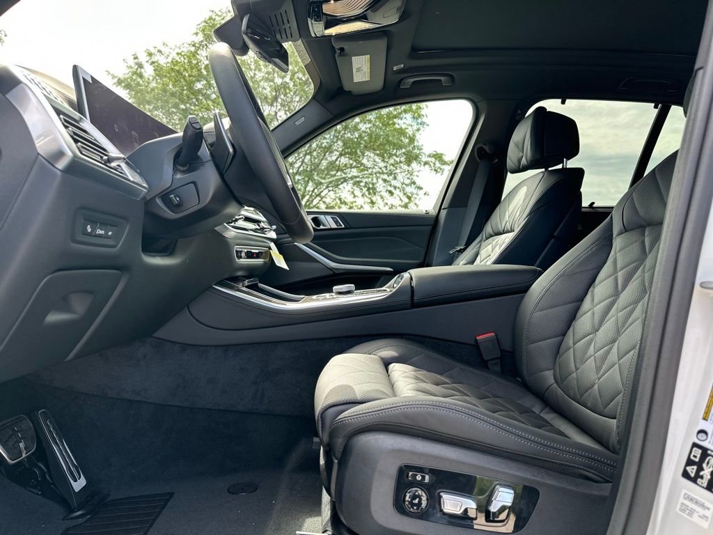 New 2026 BMW X5 M60i image 15