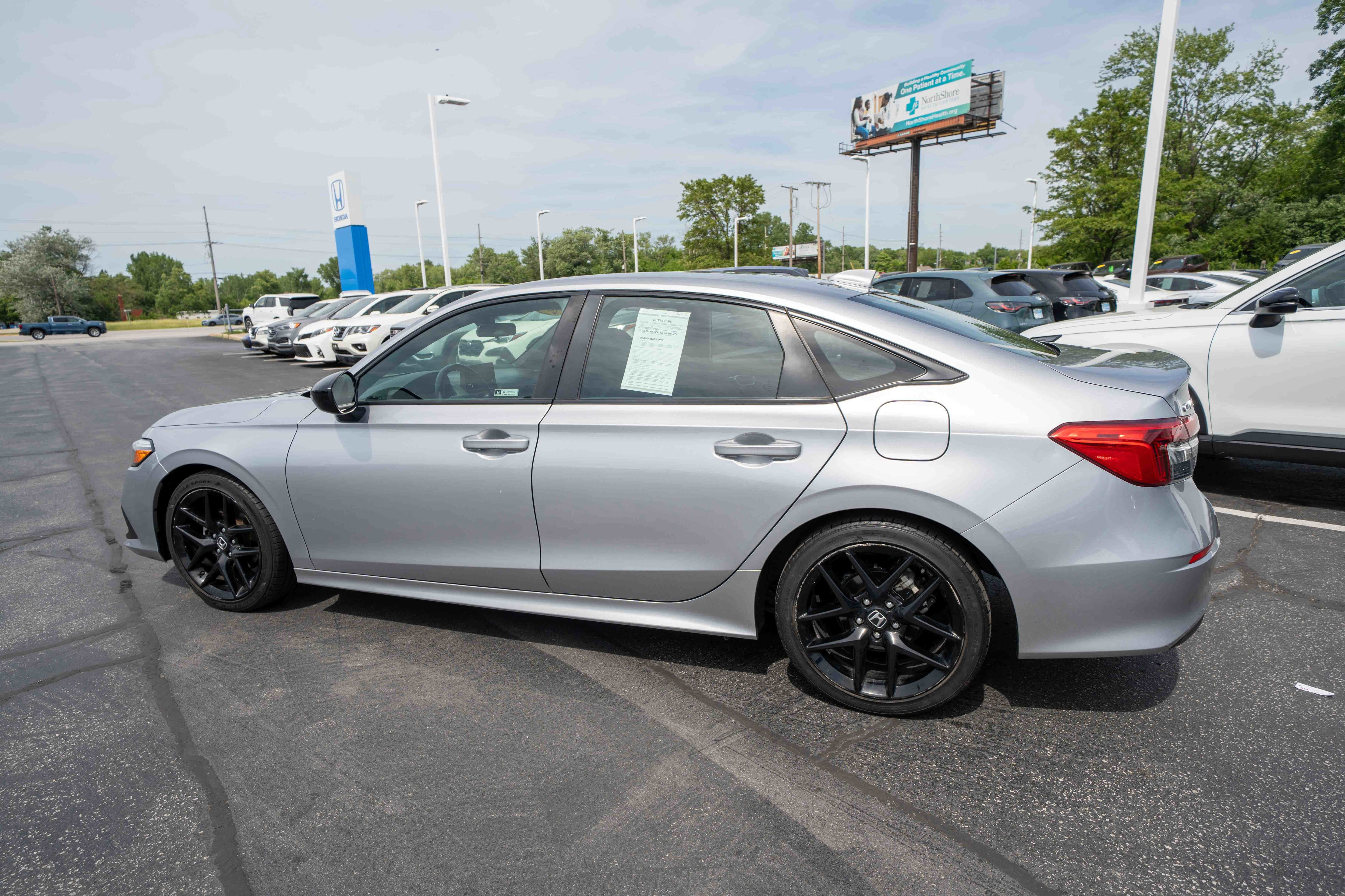 Used 2024 Honda Civic Sport image 4