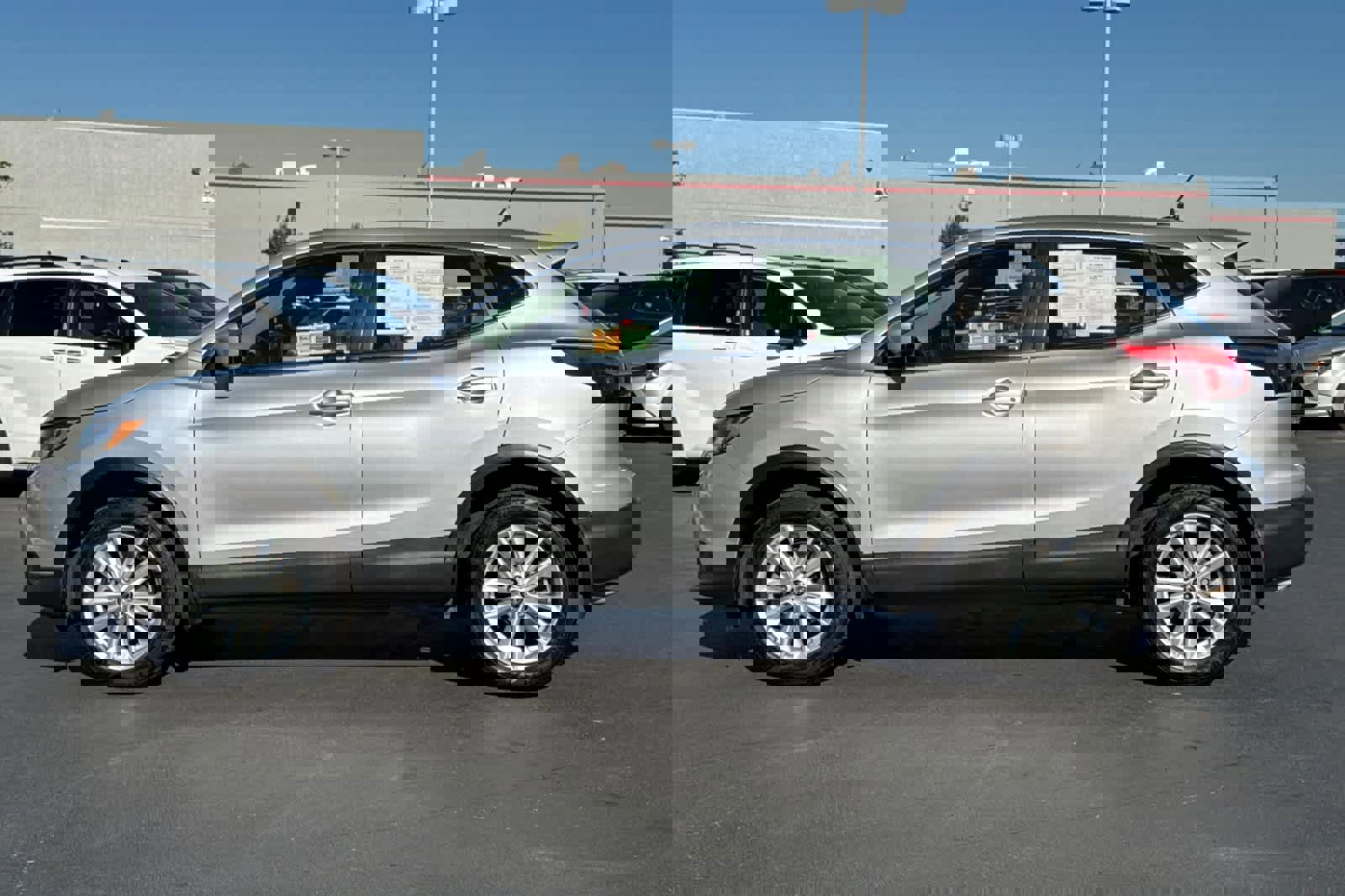 Used 2019 Nissan Rogue Sport S w/ Appearance Package image 9