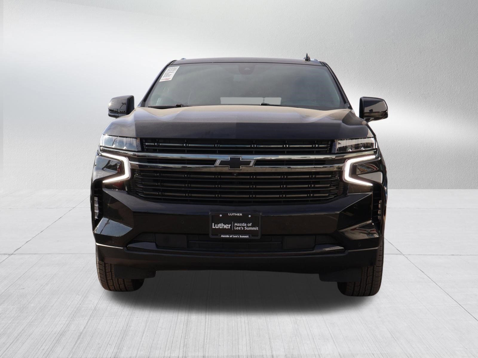 Used 2022 Chevrolet Suburban RST w/ Sport Performance Package AWD/4WD image 2
