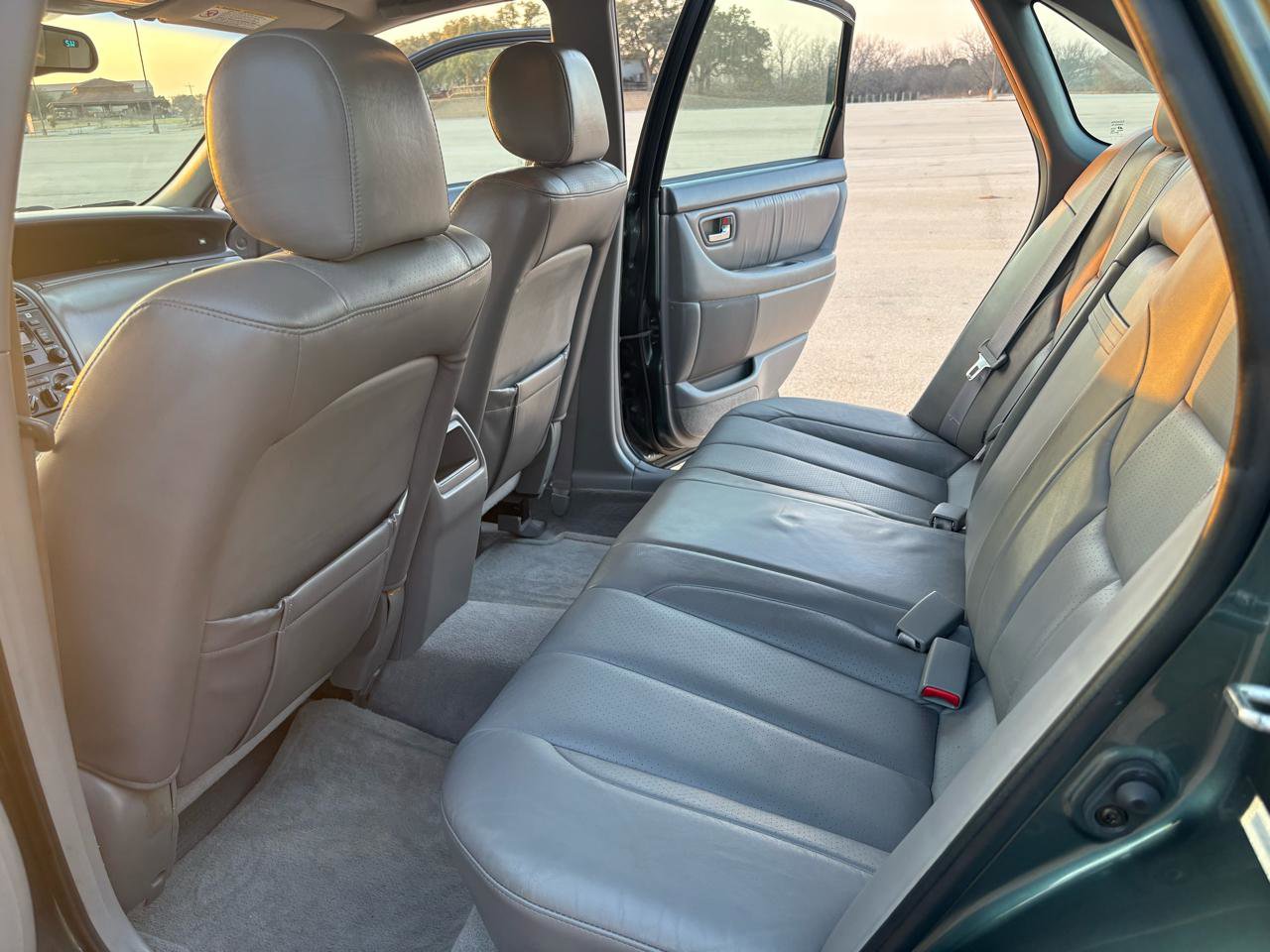 Used 2004 Toyota Avalon XLS image 22