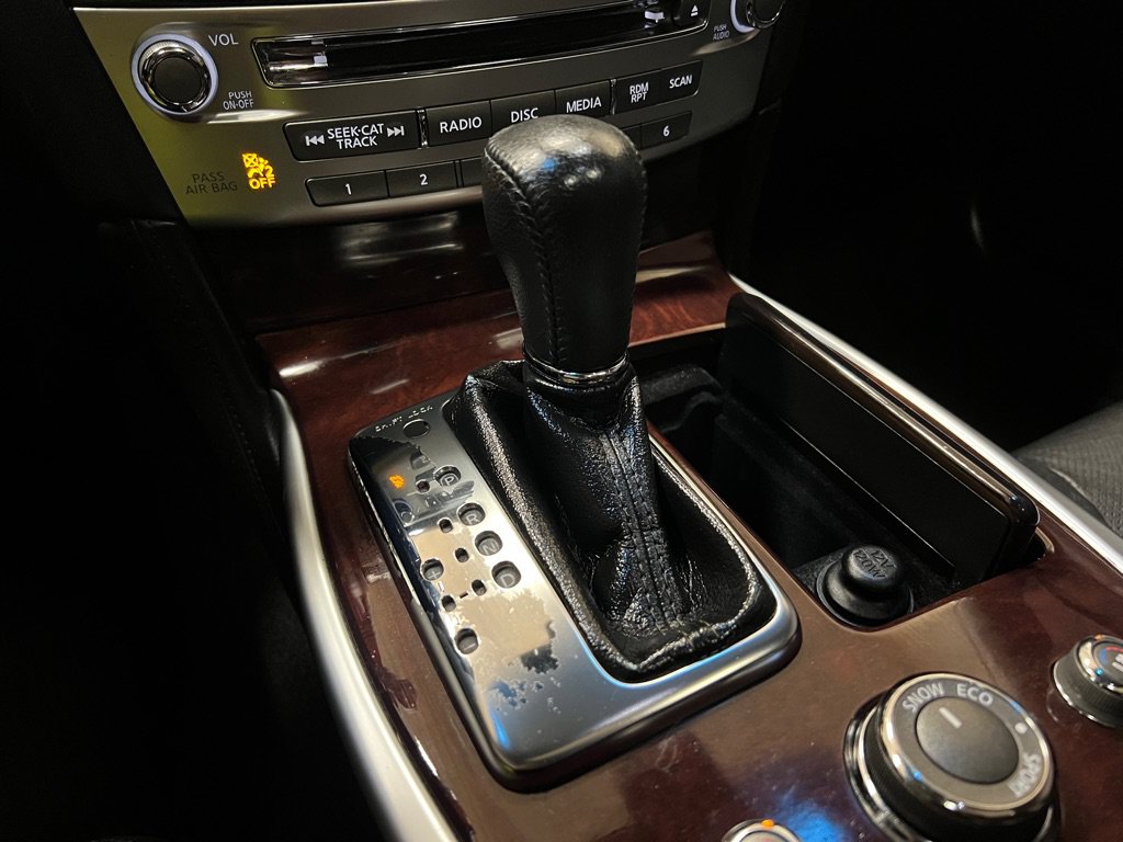 Used 2018 INFINITI Q70 L 3.7 RWD image 34