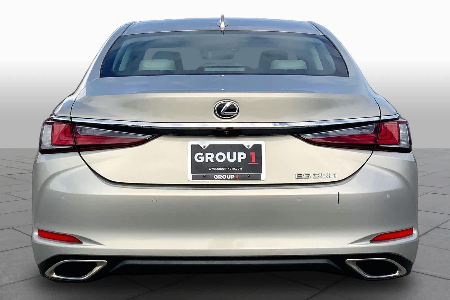 Used 2024 Lexus ES 350 w/ Premium Package FWD image 5