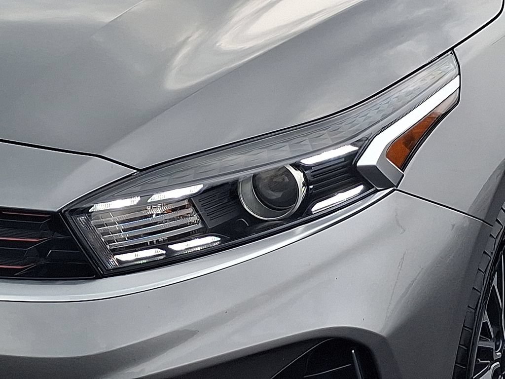 Used 2024 Kia Forte GT-Line w/ GT-Line Premium Package FWD image 9