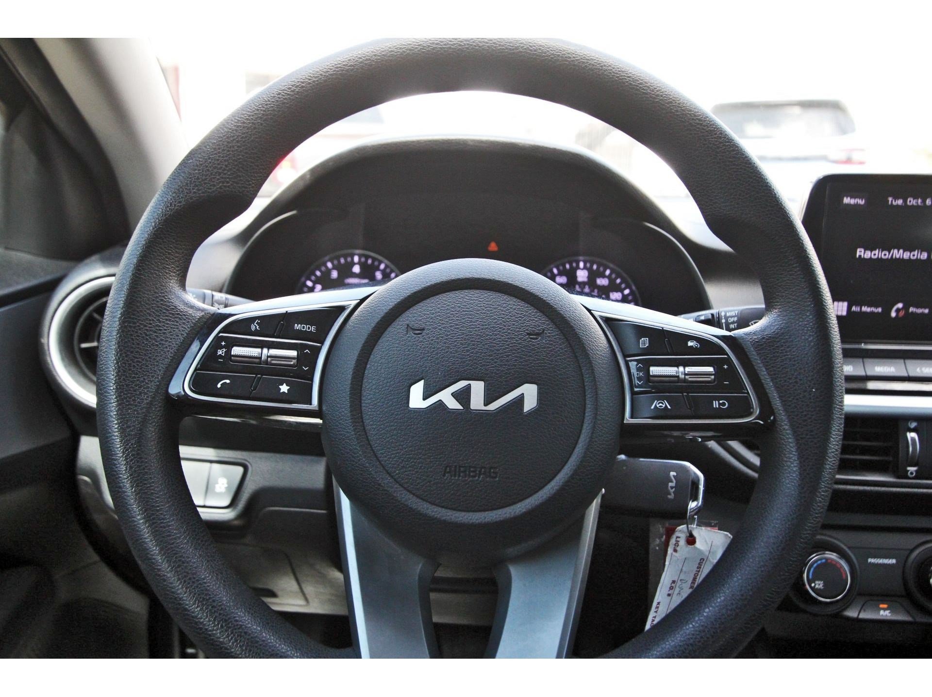 Used 2022 Kia Forte LXS FWD image 15