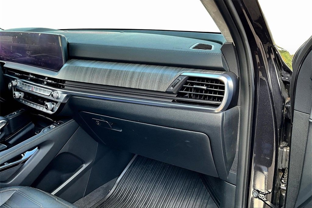 Certified 2025 Kia Telluride SX Prestige image 16