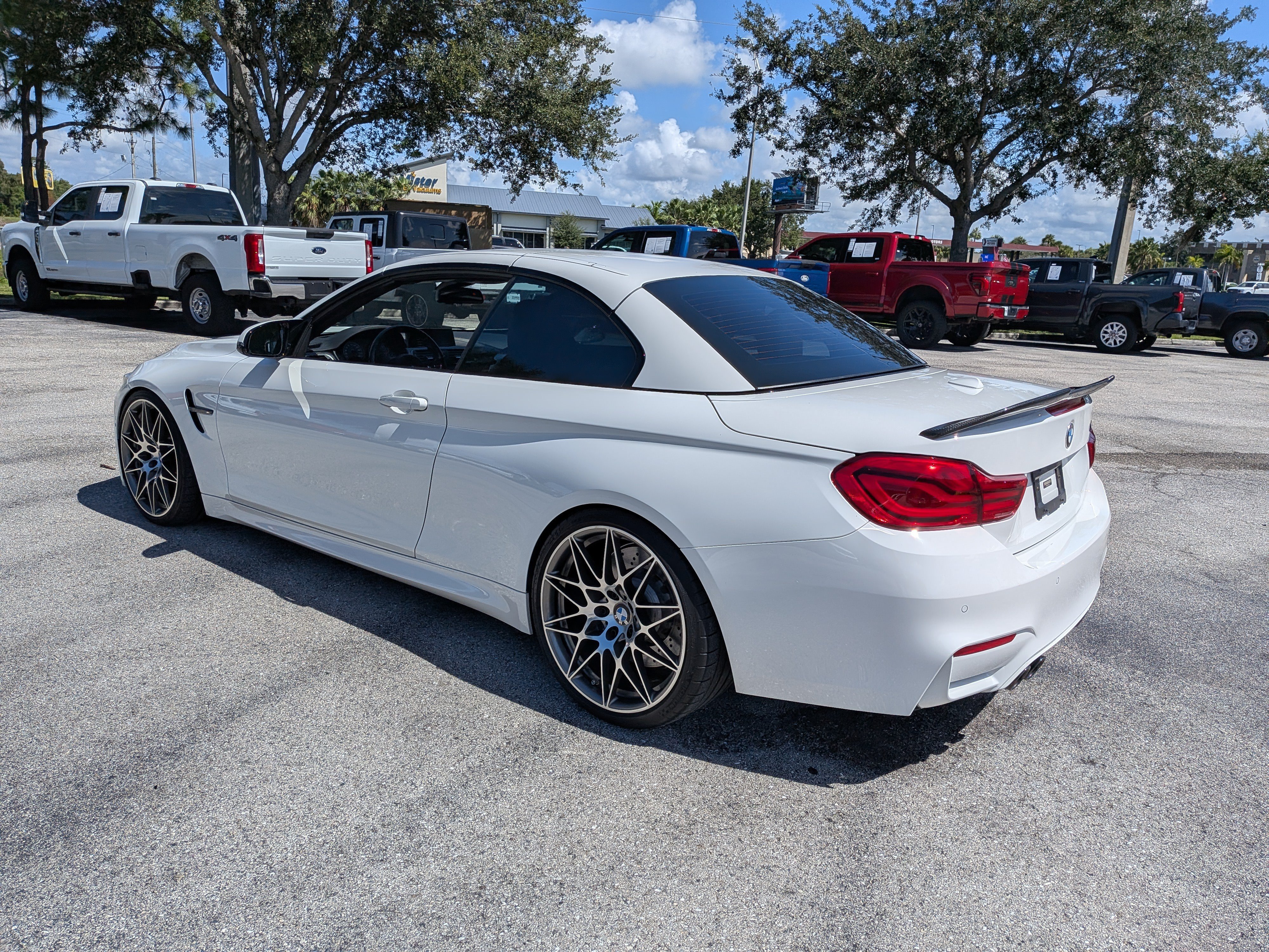 Used 2018 BMW M4 Convertible RWD image 6