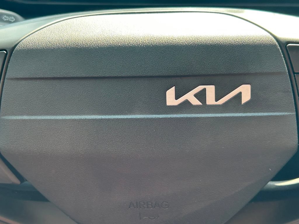 Used 2025 Kia K4 EX FWD image 31