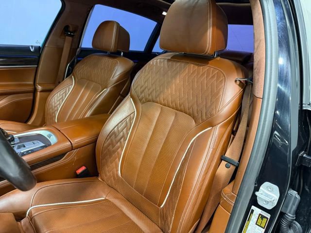 Used 2018 BMW 750i xDrive image 73
