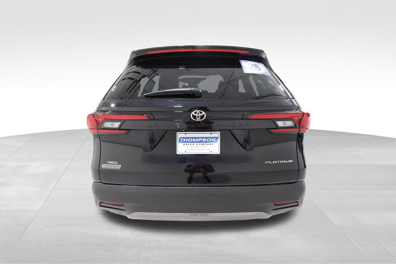 Used 2026 Toyota Grand Highlander AWD image 3