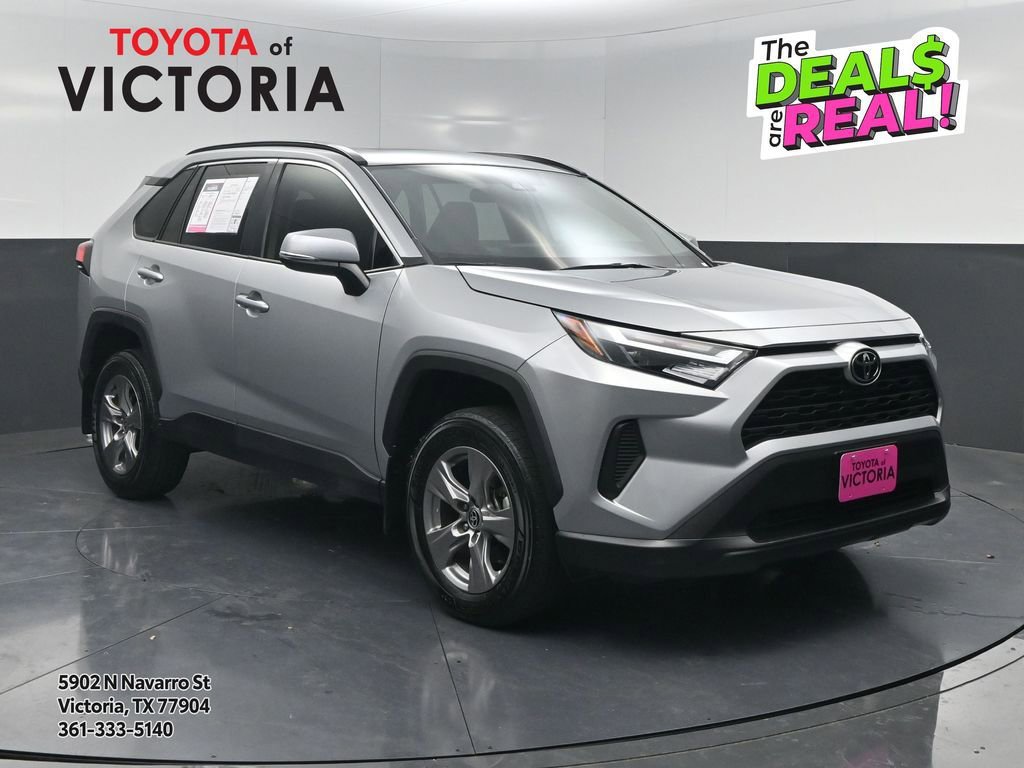 Used 2023 Toyota RAV4 XLE image 1
