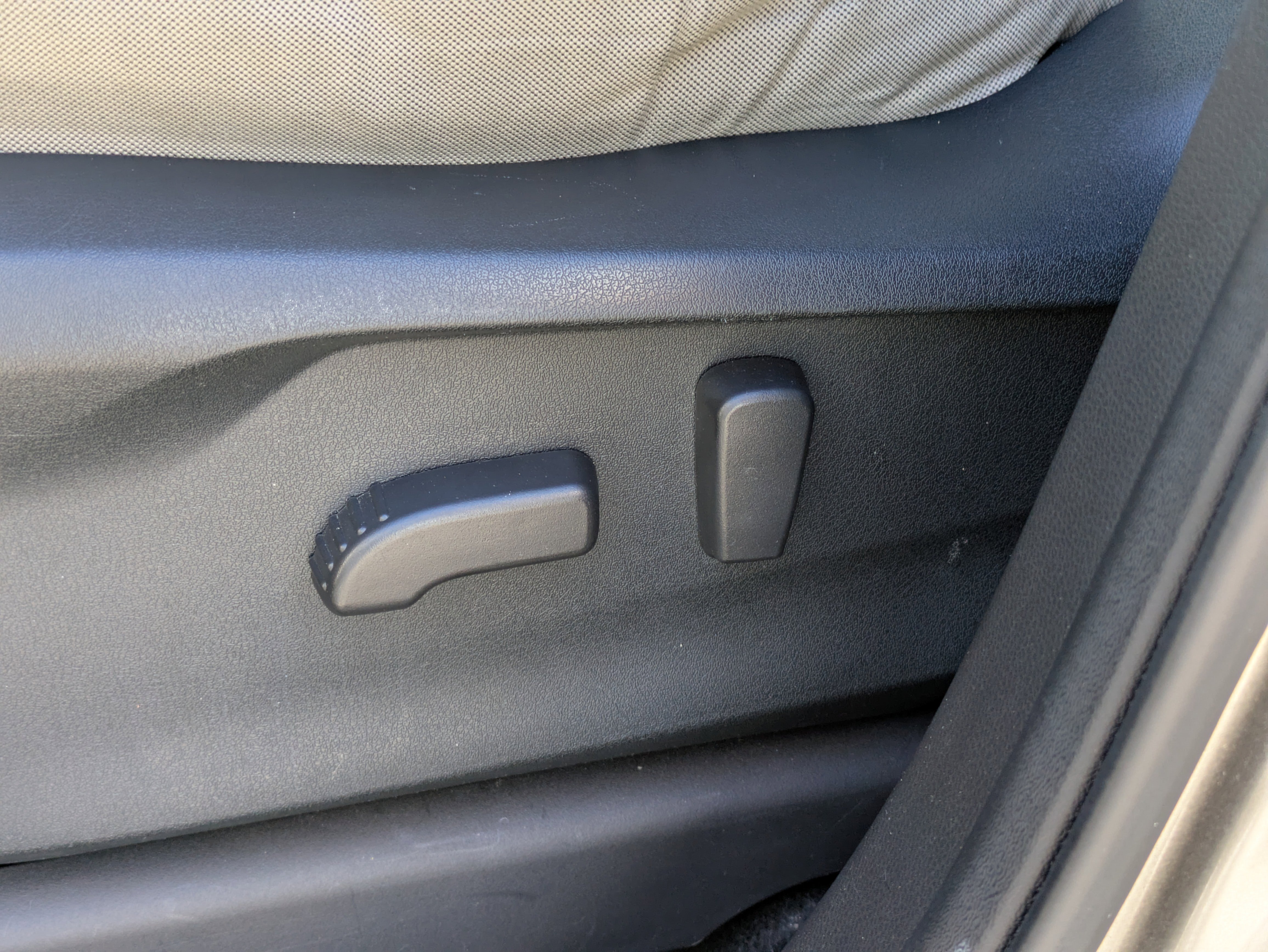 Used 2019 Subaru Ascent Premium image 22