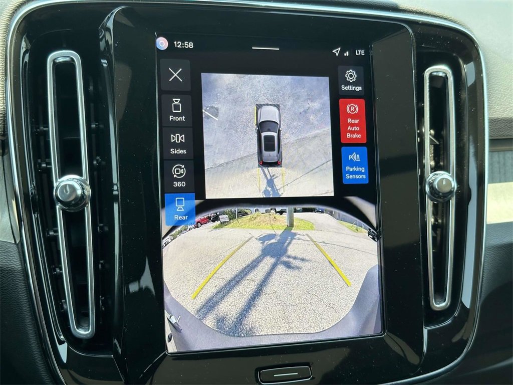 New 2026 Volvo XC40 B5 Plus w/ Protection Package Premier image 4