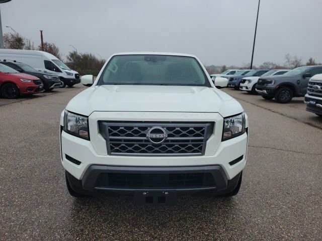 Used 2023 Nissan Frontier SV image 18