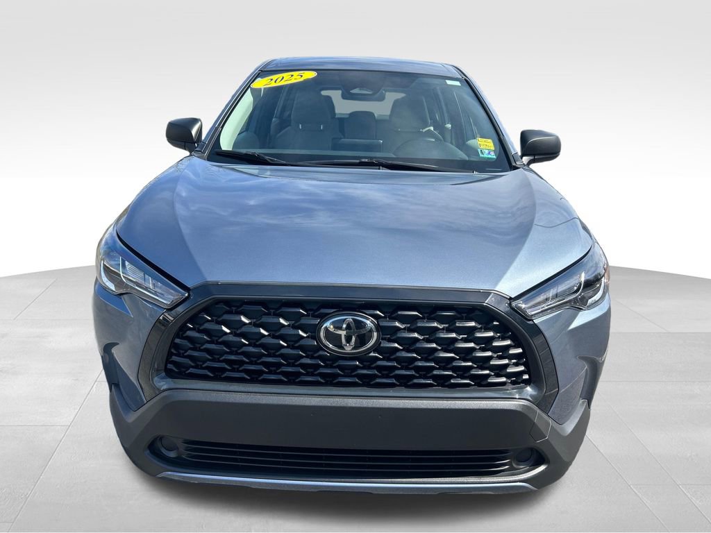 Certified 2025 Toyota Corolla Cross L FWD image 8