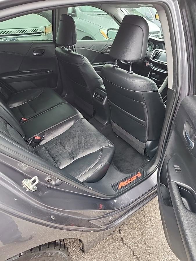 Used 2017 Honda Accord EX-L image 8