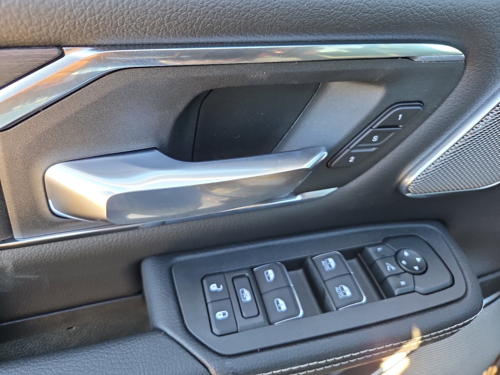 New 2026 RAM 1500 Laramie w/ Night Edition image 13