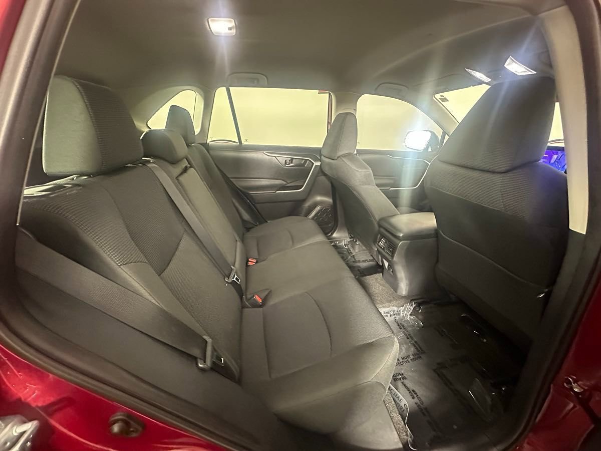 Used 2024 Toyota RAV4 LE FWD image 35