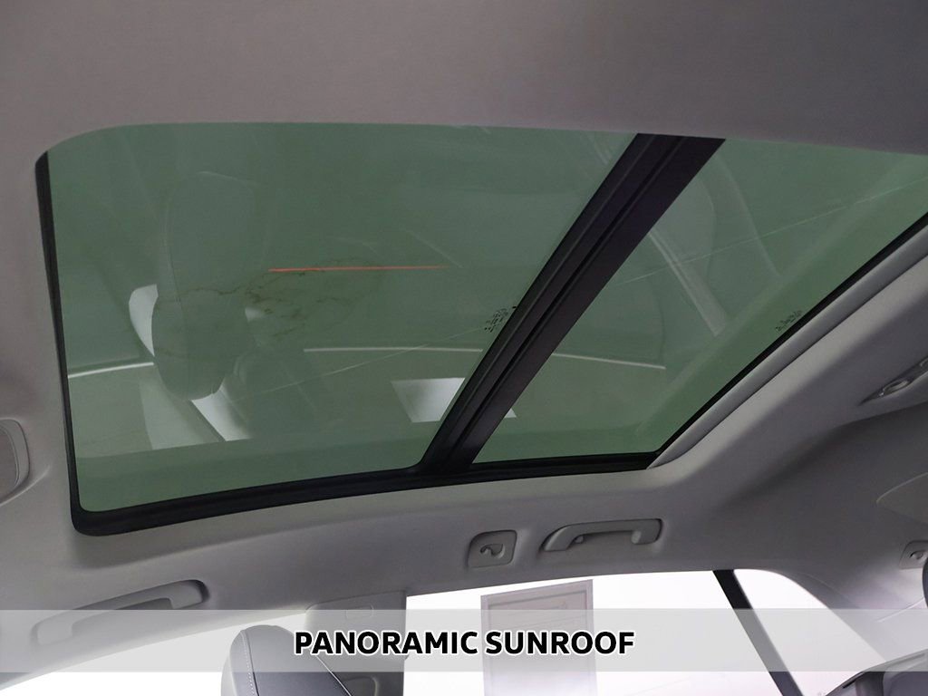 Used 2023 Audi Q8 Prestige w/ Prestige Package image 4