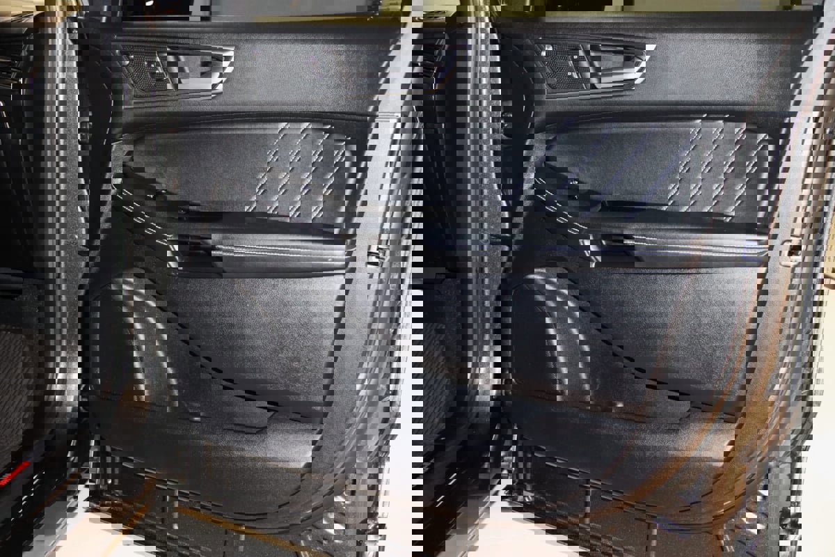 Used 2019 Ford Edge ST w/ Cold Weather Package image 54