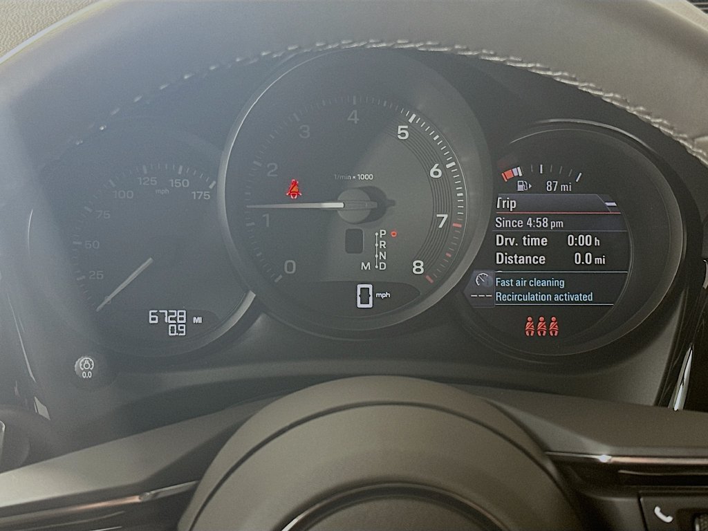 Certified 2026 Porsche Macan Turbo AWD/4WD image 13