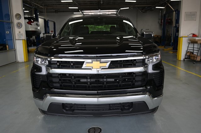 New 2026 Chevrolet Silverado 1500 LT image 2