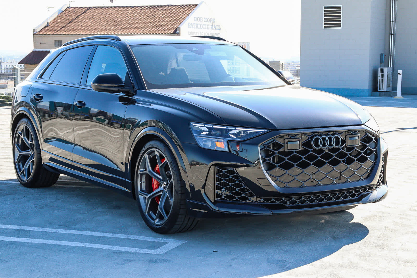 New 2025 Audi RS Q8 performance image 3