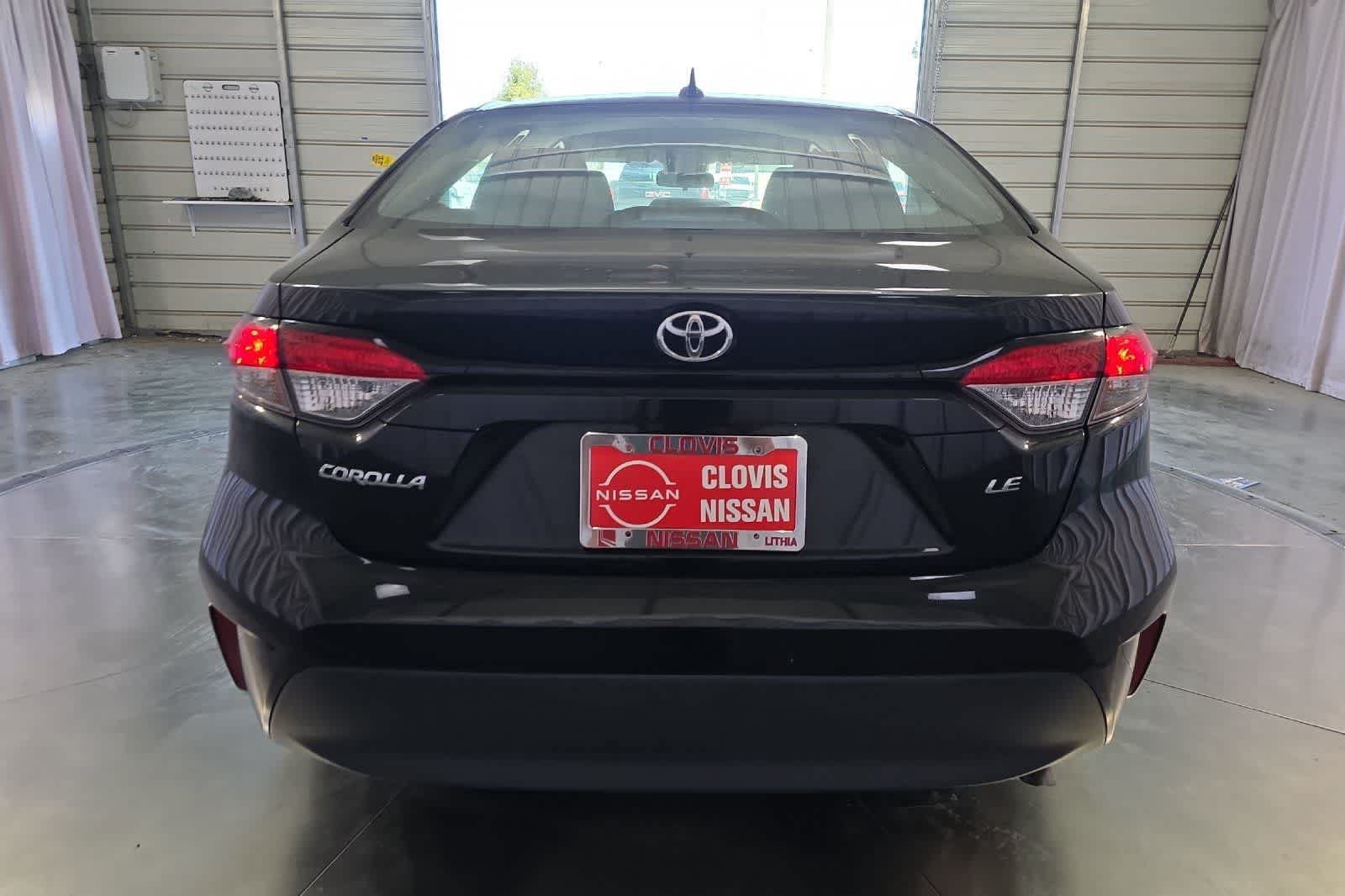 Used 2024 Toyota Corolla LE FWD image 8
