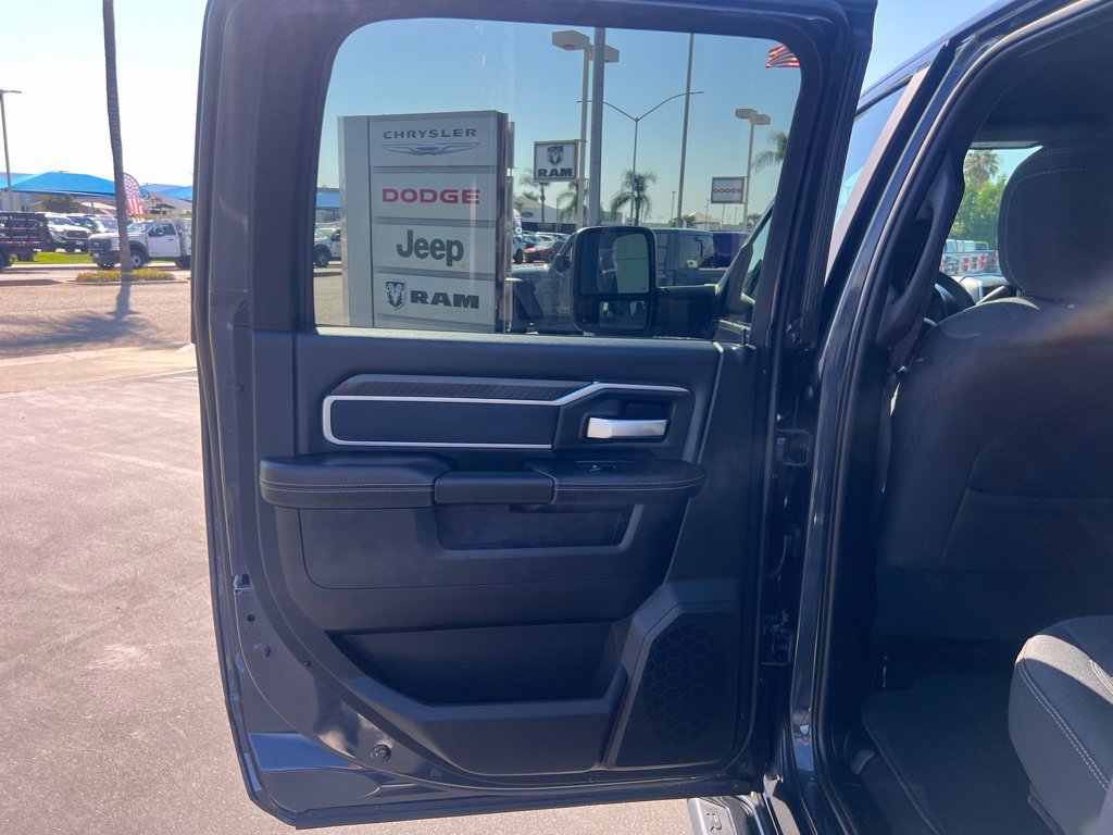 Used 2026 RAM 2500 Big Horn AWD/4WD image 32