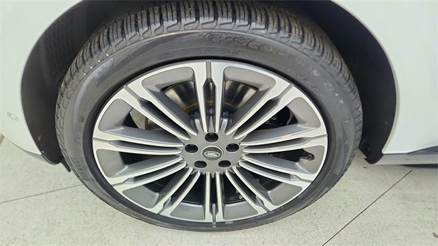 Used 2023 Land Rover Range Rover Long Wheelbase Autobiography image 62