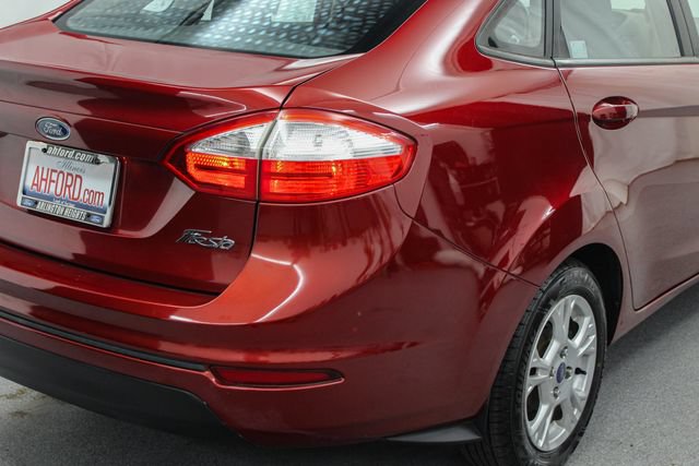 Used 2014 Ford Fiesta SE FWD image 9