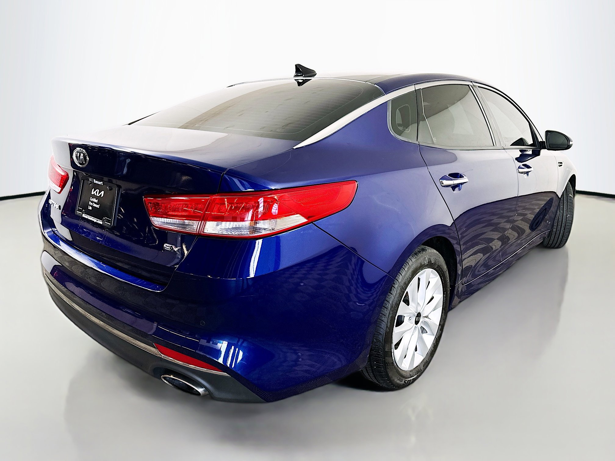 Used 2018 Kia Optima EX w/ Premium Package FWD image 7