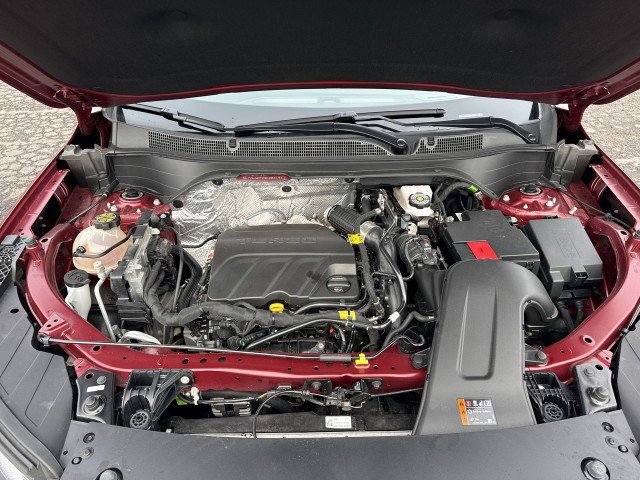 Certified 2025 Chevrolet Trax LT w/ Driver Confidence Package image 16