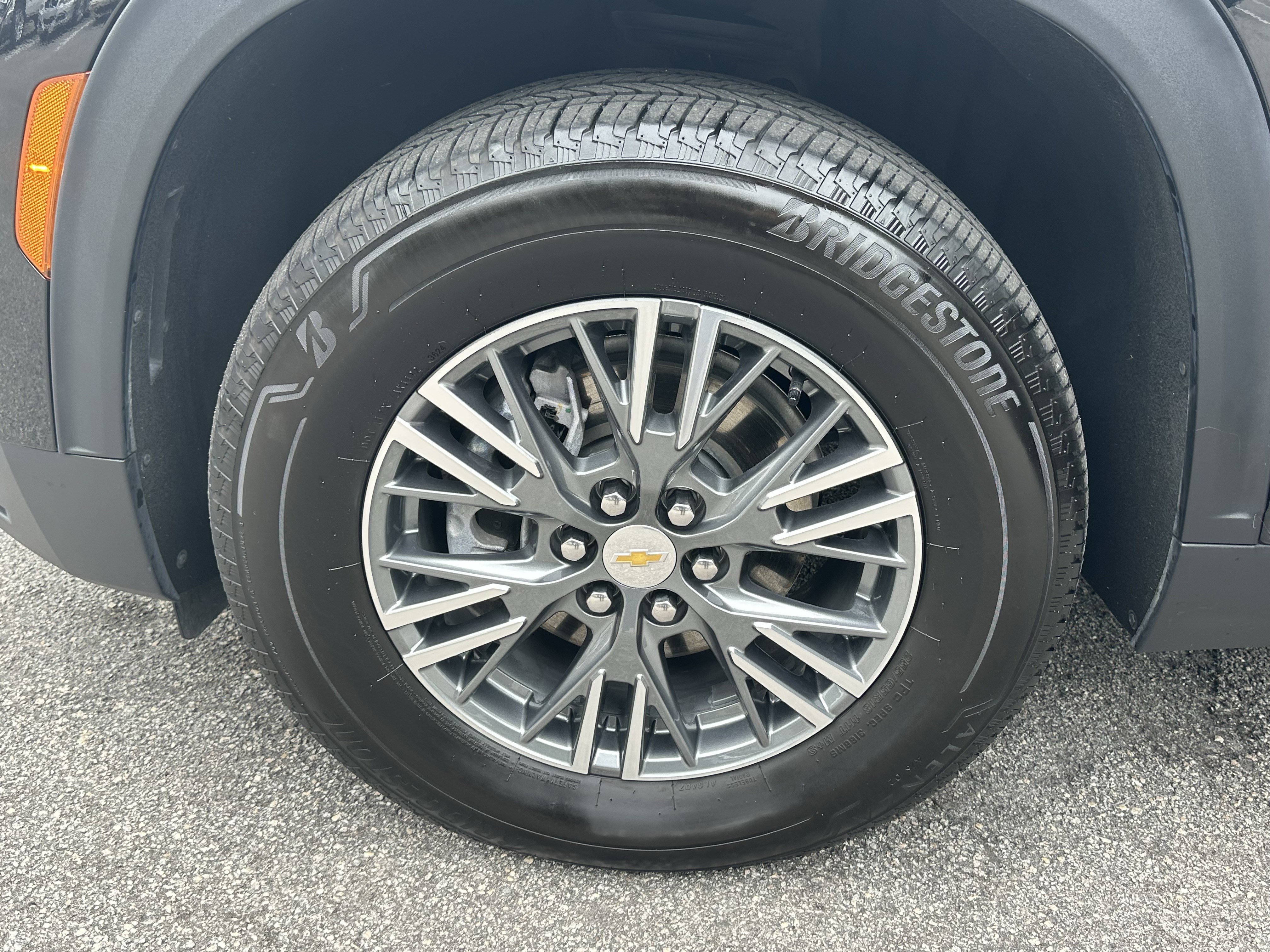 Certified 2025 Chevrolet Traverse LT image 13